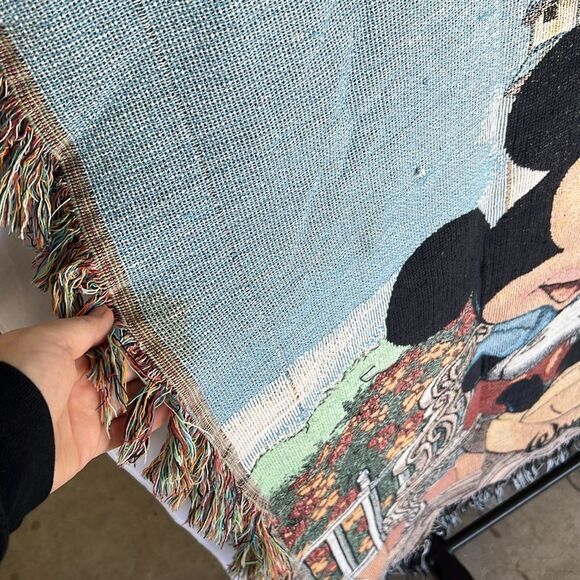 Vintage Disney Castle Mickey Minnie Mouse Tinkerbell Afgan Throw Blanket 50x60 - Picture 3 of 4